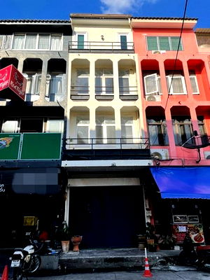 เช่าอาคารพาณิชย์ รัชโยธิน : BD1351 อาคารพาณิชย์ให้เช่า ย่านเสนานิคม กรุงเทพมหานคร