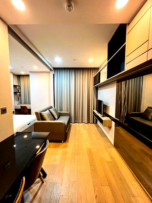 Condos for rent MRT Sam Yan : Code: KJ7611  for rent Ashton Chula - Silom // Line ID: @kjcondo (with @) //