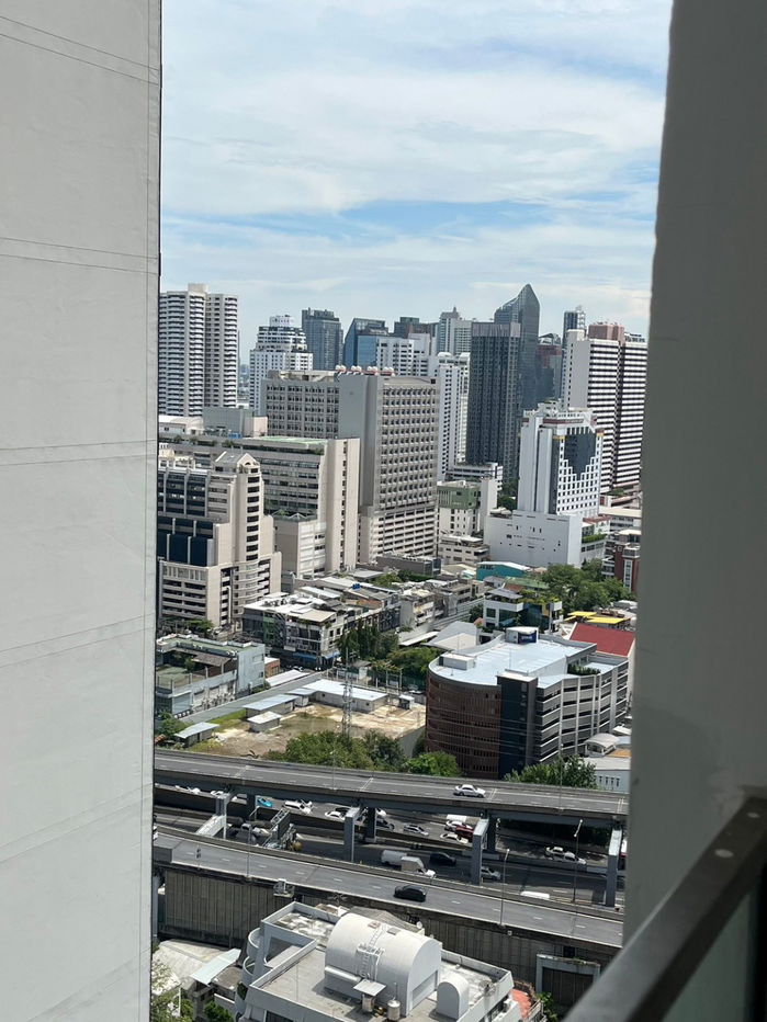 รูป ♢ Prime Location ♢ ตึก A ชั้น 00+ Type A04 | 1 ห้องนอน 47.00 ตร.ม. | คอนโดมี Skywalk เชื่อมเข้า BTS เพลินจิต, Central Embassy - รูปที่ 13/20