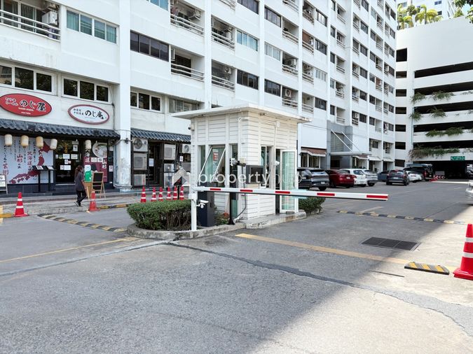 Thonglor Tower