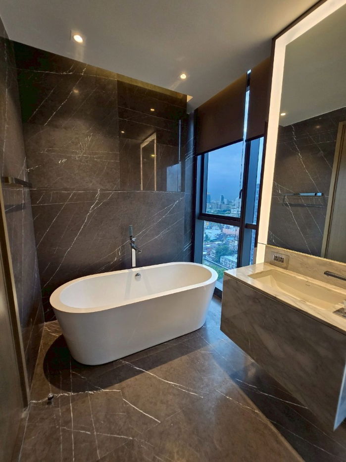 รูป The Monument ทองหล่อ ห้องสวยปล่อยเช่า 130k / 2Bed 2Bath 125ตรม / ติดต่อ 094 456 1454 - รูปที่ 8/9