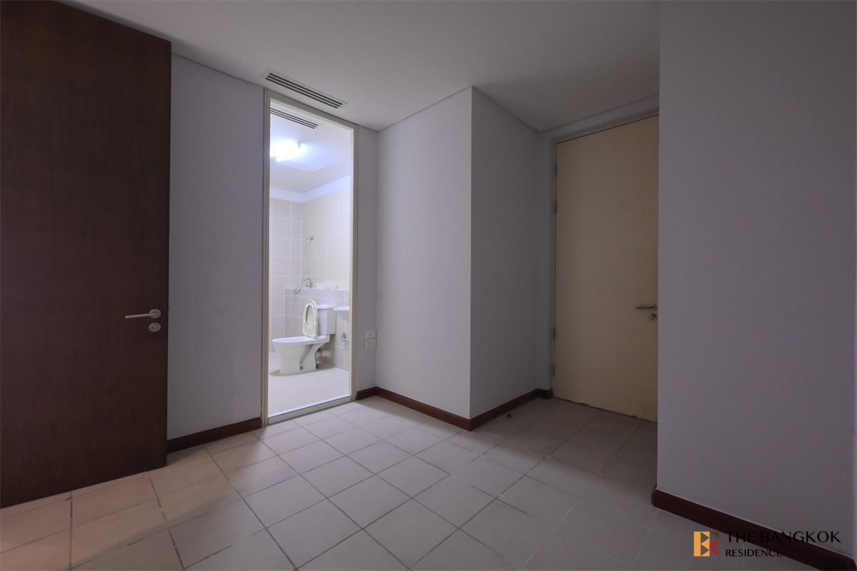picture The Lakes Ultimate Luxury Lifestyle with Convenience near BTS Asok - 10/10