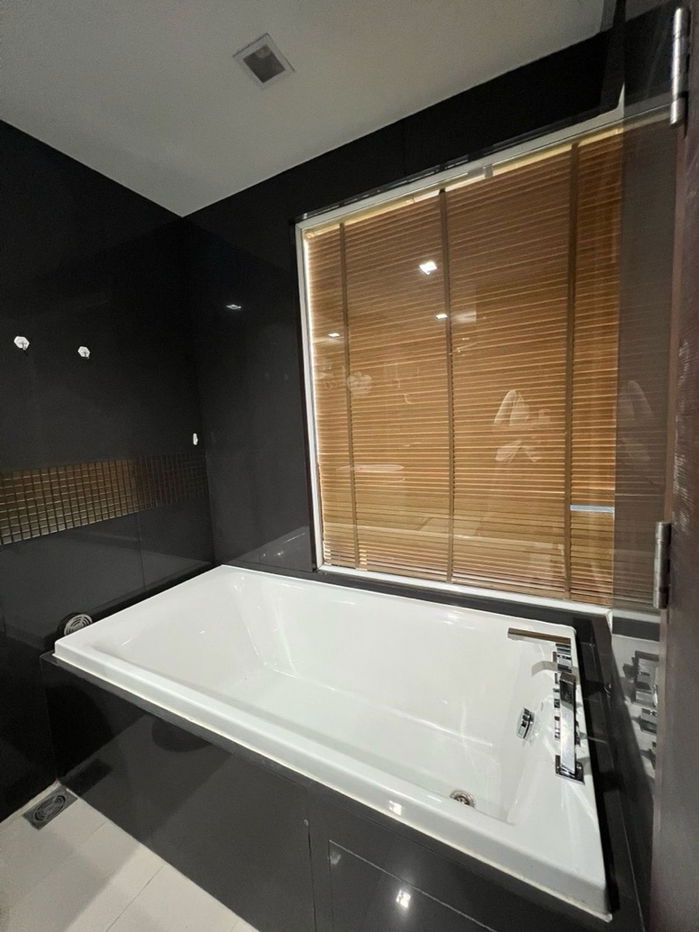 picture Rhythm Sathorn, 1 bedroom 1 bathroom - 6/9