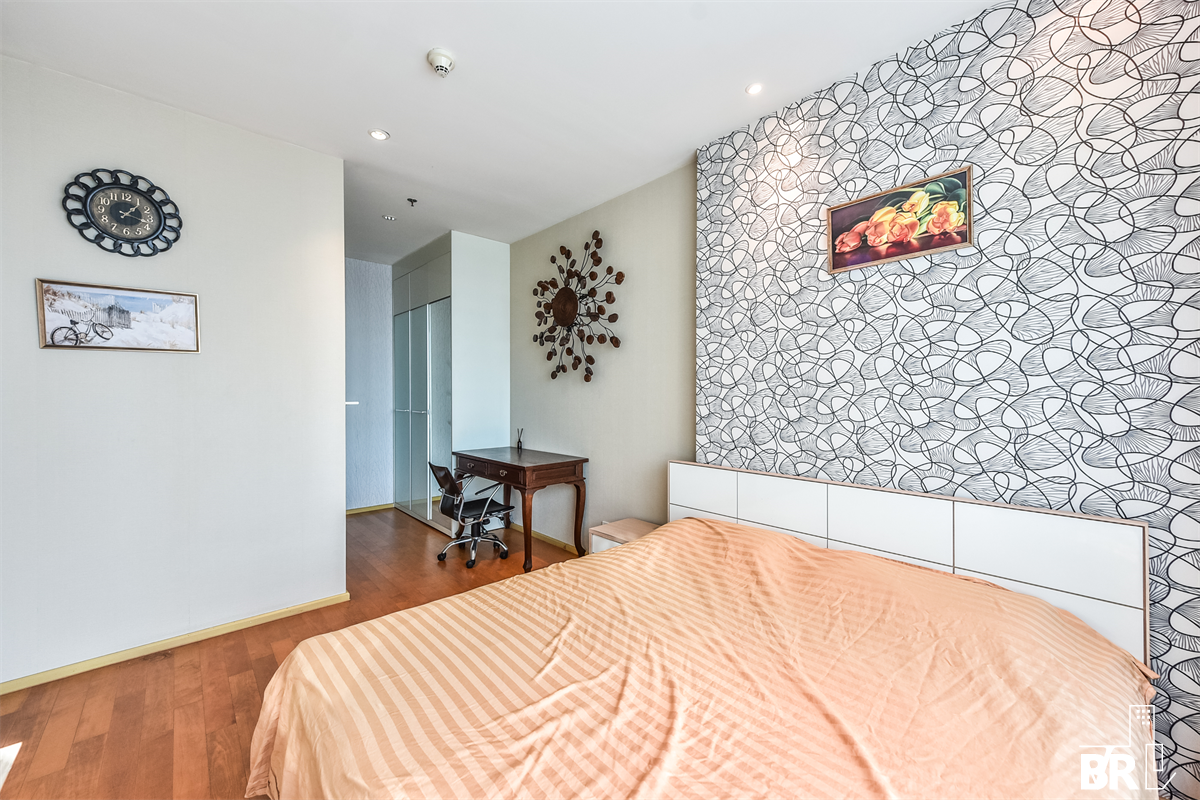 picture Live the Luxury Style in a High-potential Location Villa Rachatewi near BTS Ratchathewi - 1/10