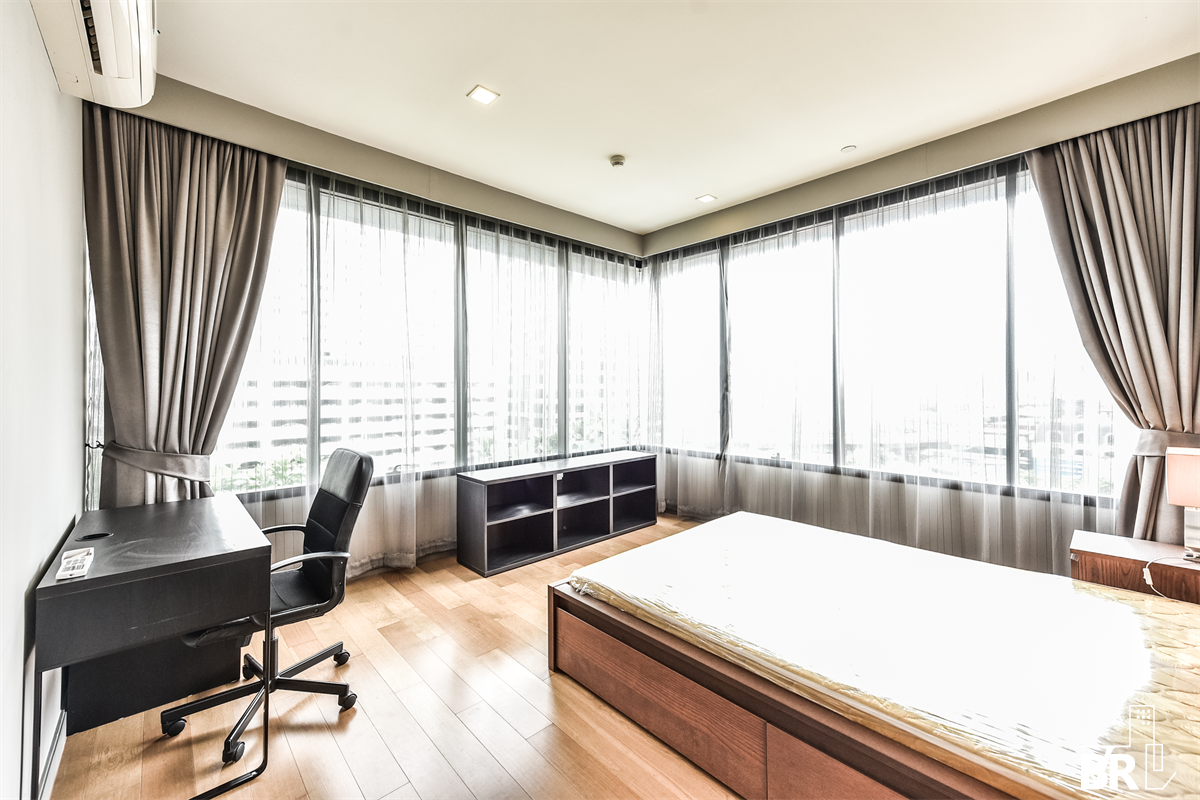 รูป เอ็ม สีลม ใกล้ BTS สถานีช่องนนทรี คอนโด Luxury ทำเลใจกลางเมือง - รูปที่ 2/10