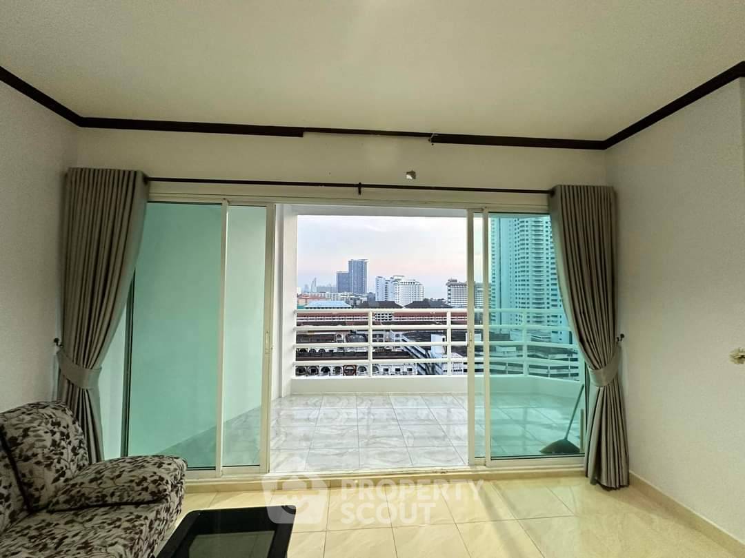 picture 1-BR Condo at View Talay 5 Condominium Jomtien close to Jomtien Beach (ID 1856441) - 6/9