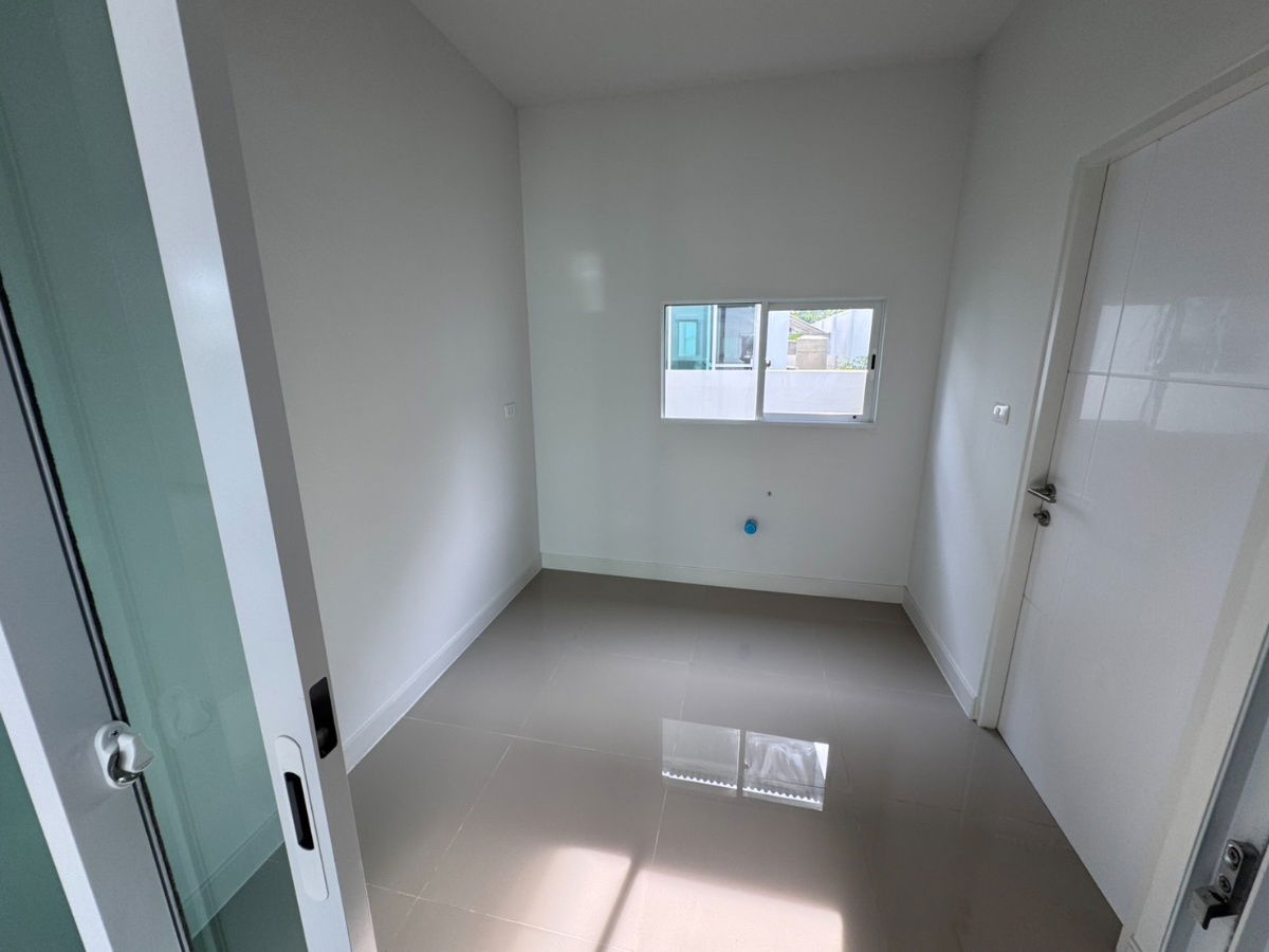 รูป ขายบ้านเดี่ยว คณาสิริ บางนา โครงการพร้อมอยู่ บ้านเลขที่ 89/392 - รูปที่ 8/17