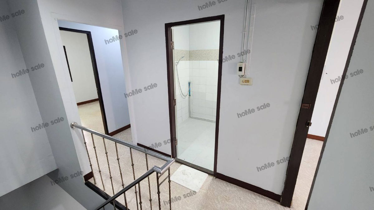 รูป ขายบ้านทาวเฮ้าส์ 2 ชั้น ต่อเติมเต็มพื้นที่พร้อมเข้าอยู่ได้เลย    27.3 ตรว. ซ.เพชรเกษม 91 (ซอย 8 ) ราคา 1.87 ล้านบาท  ติดต่อ 085-9172346 - รูปที่ 11/23