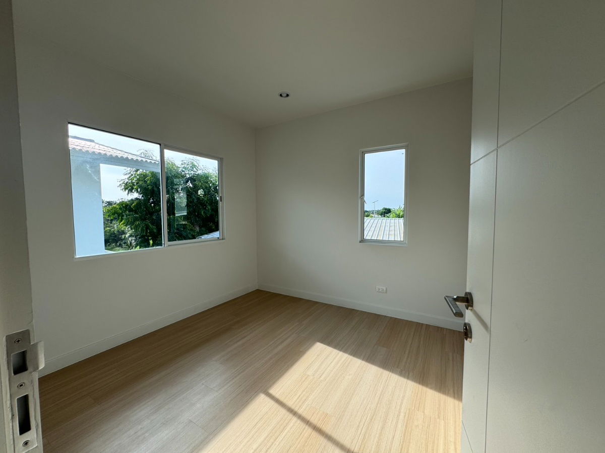 รูป ขายบ้านเดี่ยว คณาสิริ บางนา โครงการพร้อมอยู่ บ้านเลขที่ 89/392 - รูปที่ 16/17