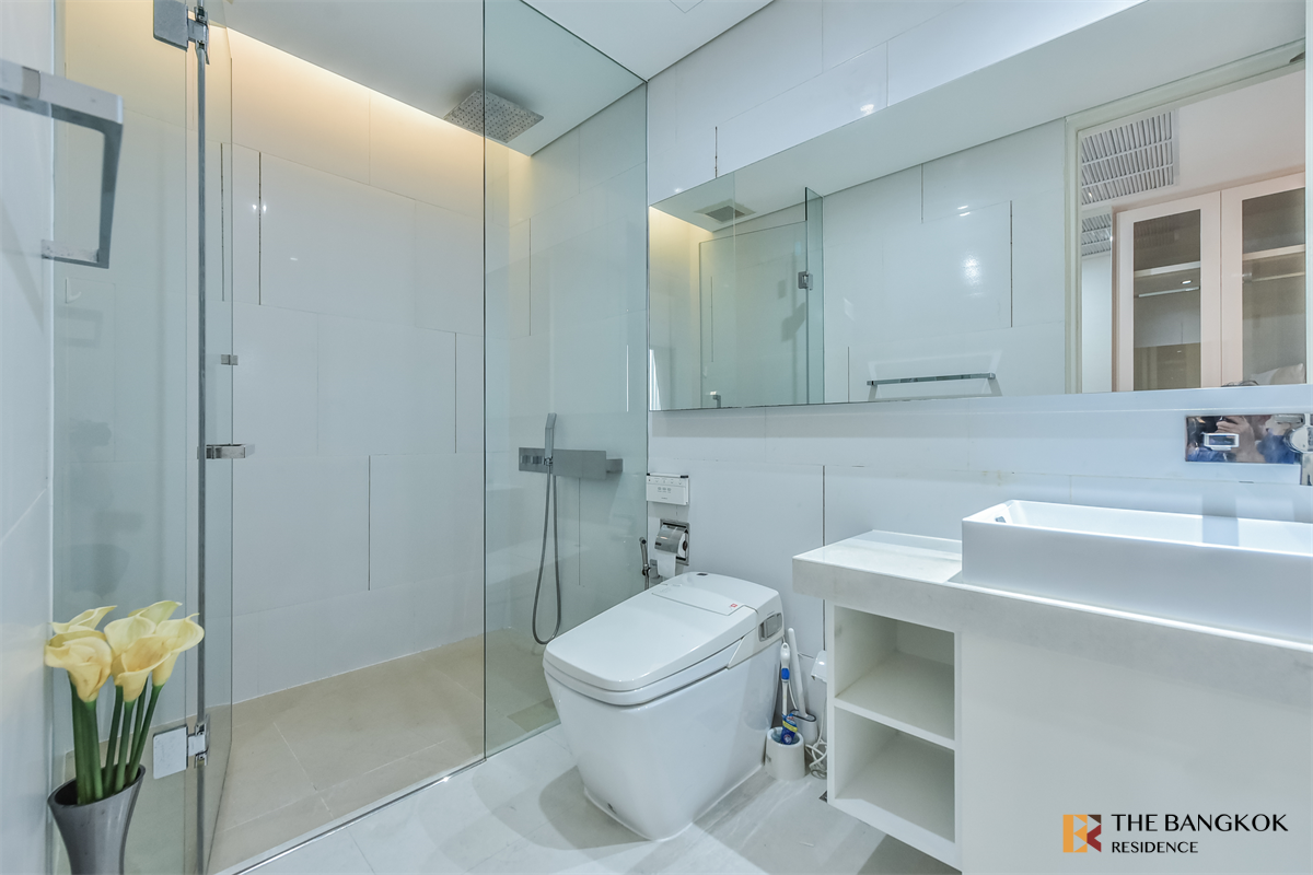 รูป เดอะ แบงค็อค สาทร สะดวกสบายกับไลฟ์สไตล์สุด Luxury ใกล้ BTS สถานีสุรศักดิ์ - รูปที่ 1/10