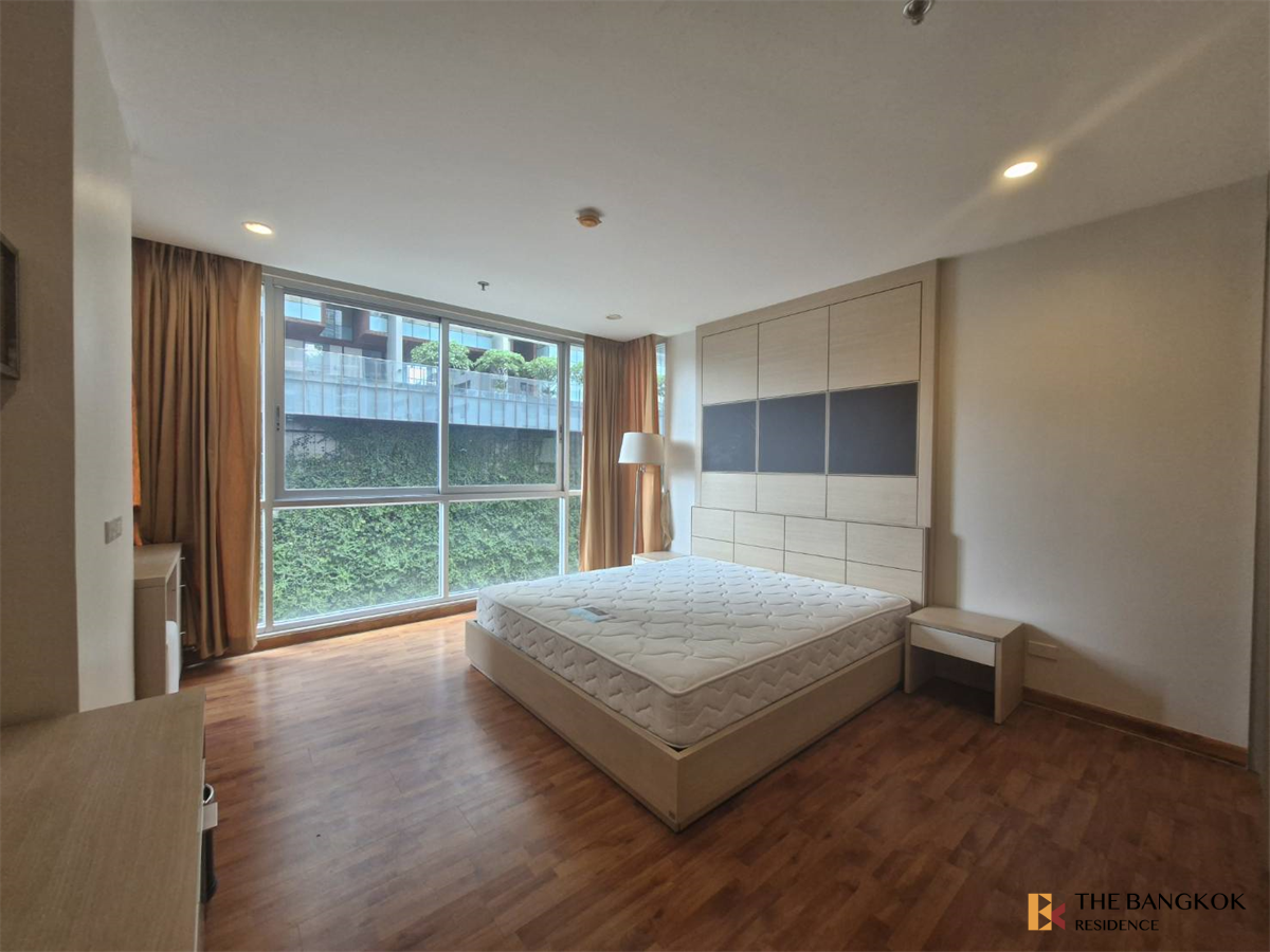 picture The Rajdamri Luxury Condo at Special Price near BTS Ratchadamri - 4/10