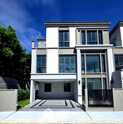 Townhouses for rent ม.เกษมบัณฑิต : 2-BR Townhouse in Suan Luang (ID 2022117)