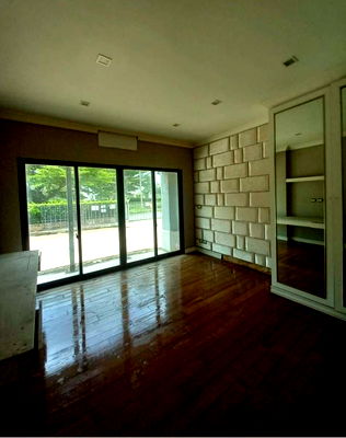 บ้านเดี่ยว วิทยาลัยเทคโนโลยีทปุมธานี : บ้านเดี่ยว เนื้อที่ทั้งหมด 1379.2 ตารางเมตร 151/3หมู่1 หมู่บ้านเพอร์เฟค มาสเตอร์พีช  ตำบลบ้านกลาง อำเภอเมืองปทุมธานี ปทุมธานี ราคา 60,500,000 บาท