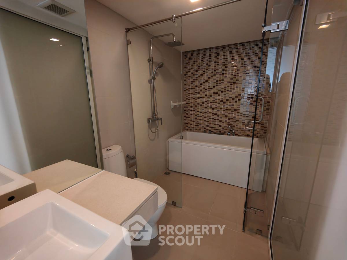 picture 2-BR Condo at Le Nice Ekkamai Condominium near BTS Ekkamai (ID 1991526) - 9/22