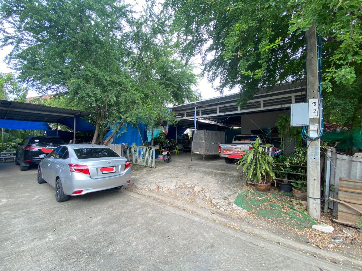picture Urgent sale, land, Soi Thian Talay 20, land size 150 sq m, good location near community and industry, suitable for building a house. - 1/12