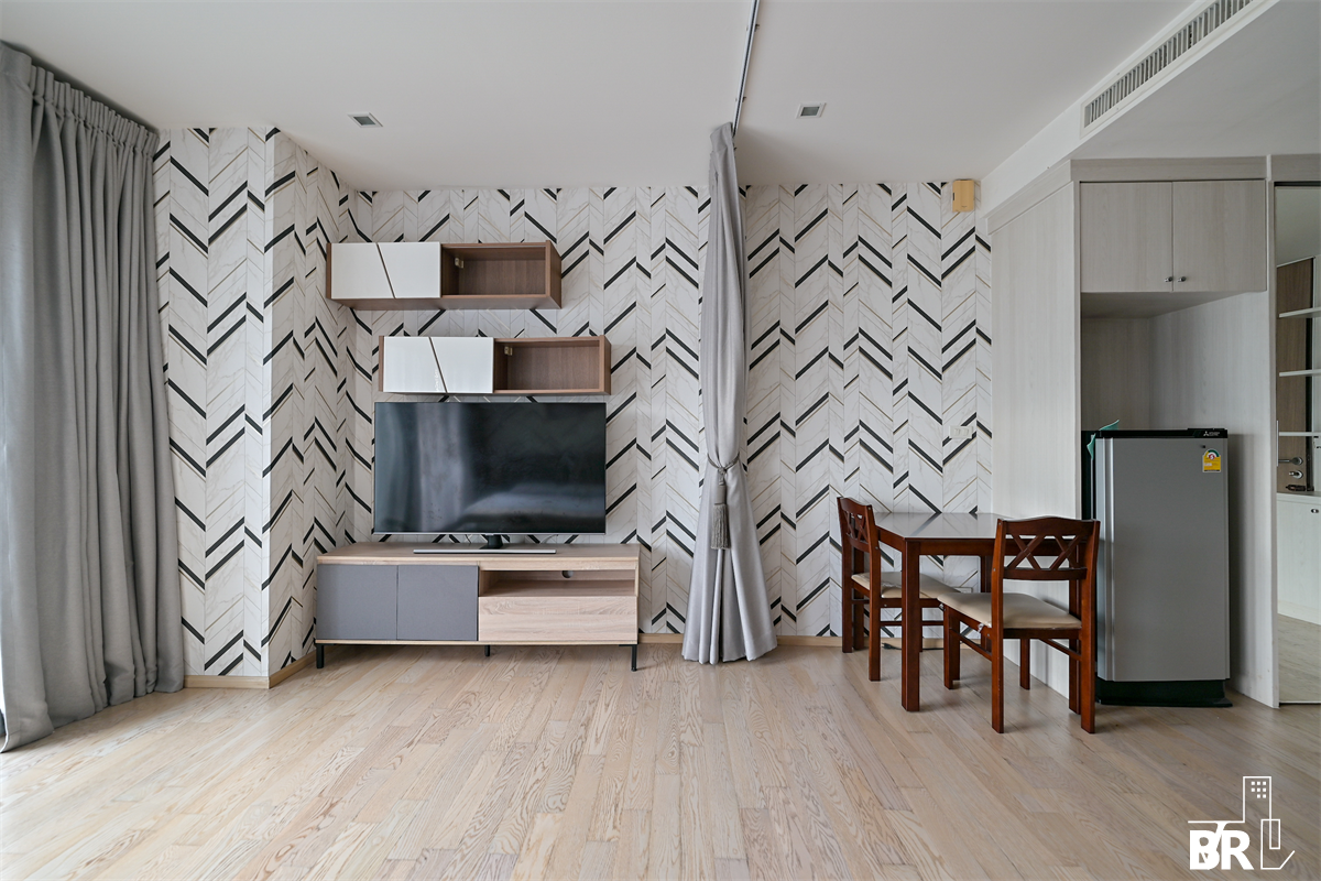 picture Noble Remix Luxuriously Elevated Unit near BTS Thong Lo - 2/10