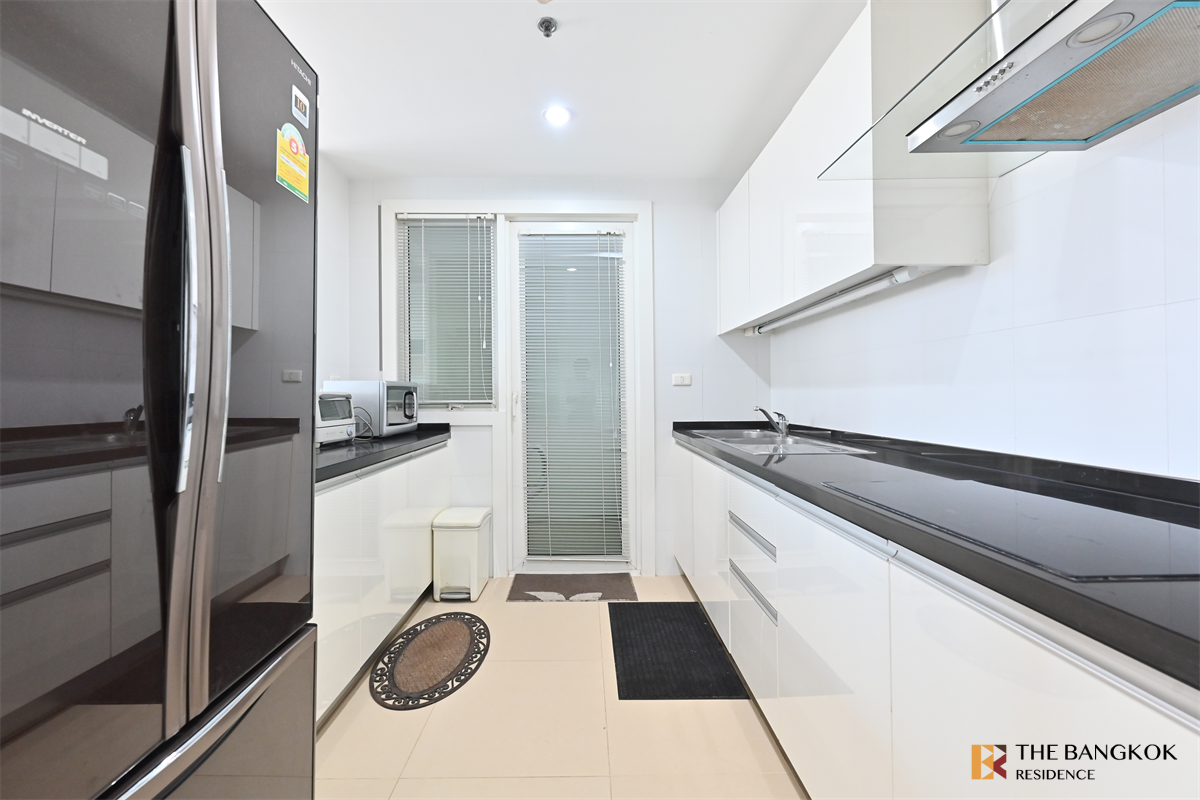 picture Luxury Unit, Ready for You Without the Wait Siri Residence near BTS Phrom Phong - 2/10