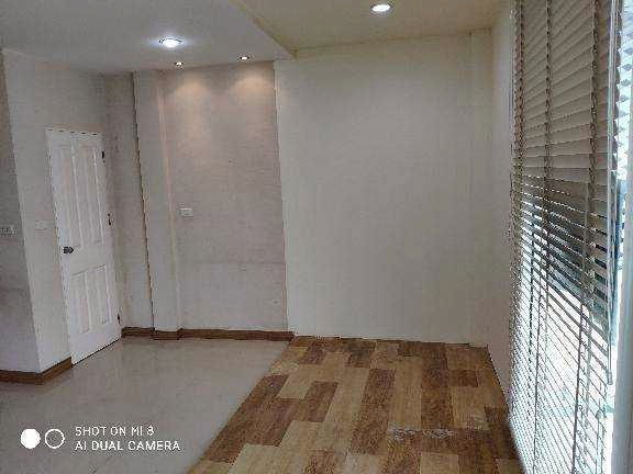 รูป เช่า ทาวน์โฮม ย่านประเวศ ARL บ้านทับช้าง The Exclusive สวนหลวง ร.9 - รูปที่ 3/10