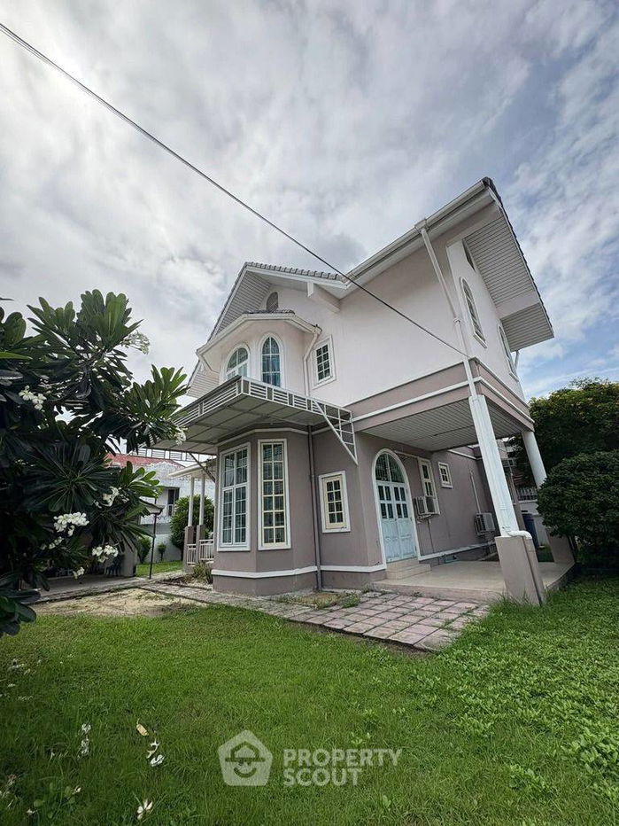 รูป บ้าน 4-ห้องนอน ใน บางจาก (ID 1963237) - รูปที่ 3/28
