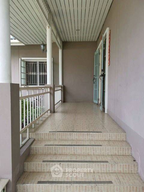 รูป บ้าน 4-ห้องนอน ใน บางจาก (ID 1963237) - รูปที่ 10/28