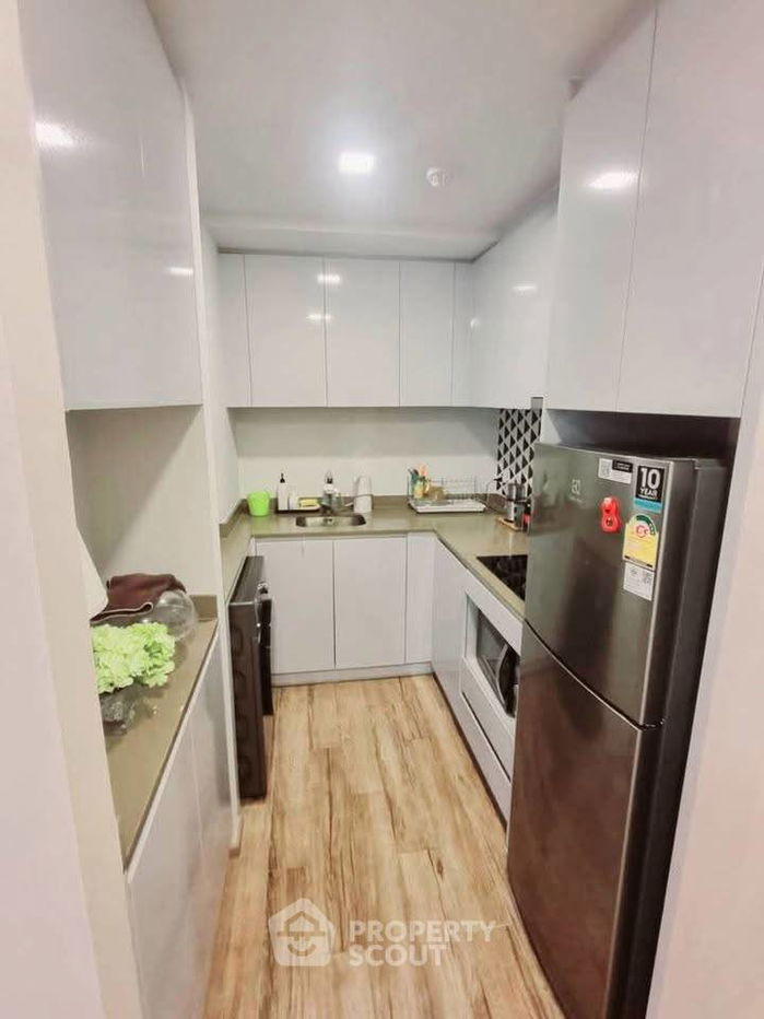 picture 2-BR Condo at Maestro 01 Sathorn - Yenakat near MRT Khlong Toei (ID 2132129) - 10/16