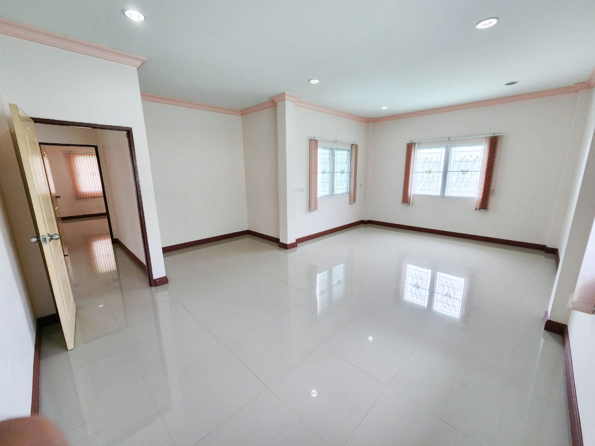 รูป อยู่ขาย บ้านเดี่ยว พื้นที่ขนาดใหญ่ เหมาะอยู่อาศัย หรือดัดแปลงทำโกดัง/โรงงานขนาดเล็ก กิจการภายในตัว ขาย บ้านเดี่ยว 2 ชั้น 174.4 ตร.ว.  - รูปที่ 10/20