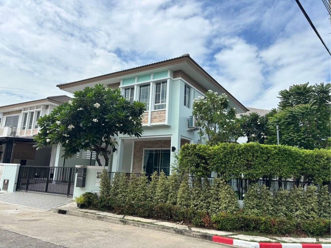 รูป ให้เช่าบ้านเดี่ยว มัณฑนา 2 วงแหวน–อ่อนนุช ใกล้เมกาบางนาบ้านหัวมุม เลี้ยงสัตว์ได้ เฟอร์นิเจอร์ครบ รีโนเวทใหม่ทั้งหลัง ค่าเช่า 65,000 บาท/เดือน - รูปที่ 5/20