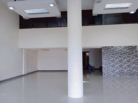 รูป ได้หมดเลย รีโนเวทให้แล้ว สำนักงาน Office ร้านค้า สต๊อคสินค้า ตึก 4.5 ชั้น 36 ตรว. จอดรถ 5 คัน   ติดถนนเทพารักษ์ ราคา 16.5 ล้าน เมือง สมุทรปราการ   - รูปที่ 3/21