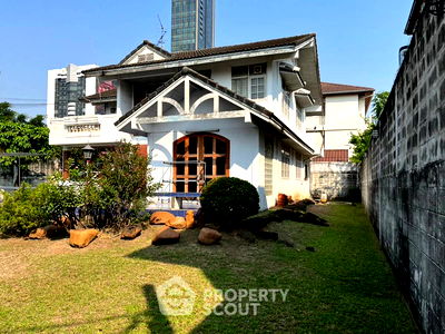 Houses for sale Srinakharinwirot University Prasanmit Campus : 3-BR House near BTS Thong Lor located in Thonglor Soi 25 (ID 2080504)