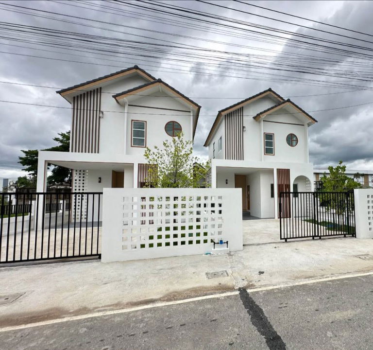 picture Newly built 2-storey house for sale in minimal style. Beautiful, high-quality home in the Hang Dong area with convenient access- SW002726 - 12/26