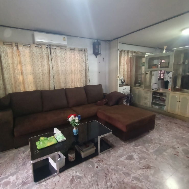 picture 🏡 For sale 3-storey house, central location!
Area 35 sq.w. Soi Ratchada 3 (Chinese Embassy), Soi Yoo Charoen 21 intersection - 8/20