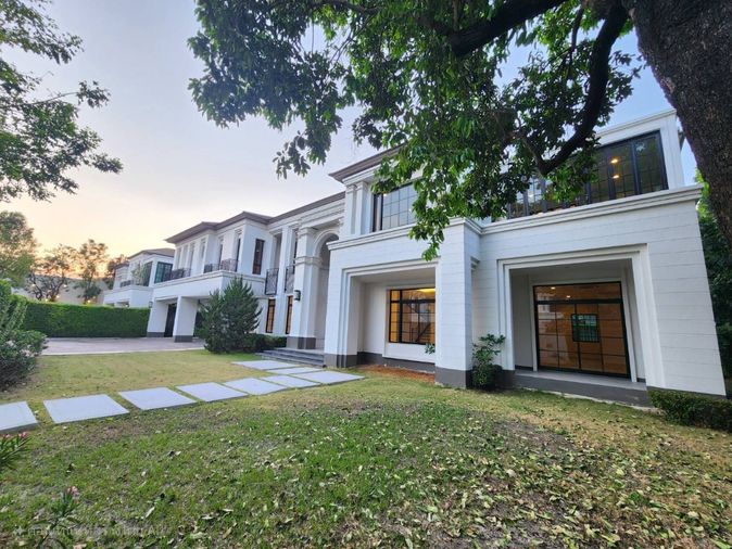 5-bed house for sale, 661 sqm, 232.1 sq wah, Baan Sansiri Pattanakarn