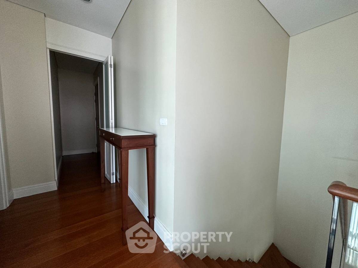 picture 3-BR Condo at Bright Sukhumvit 24 Condominium near BTS Phrom Phong (ID 2159196) - 18/28