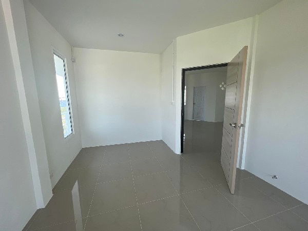picture House for rent, building in Pattanakarn area, 4 floors, Pattanakarn Road 97, Prawet District, Bangkok - 10/20