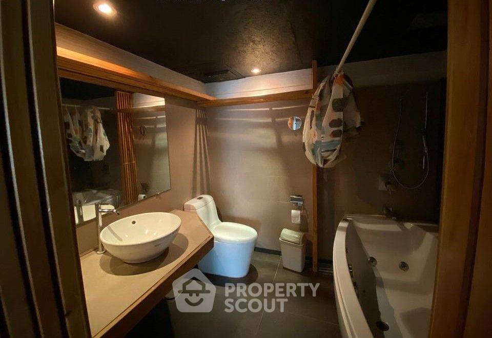 picture 3-BR Condo at Baan On-nut Sukhumvit 77 Condominium in Suan Luang (ID 1176892) - 14/14