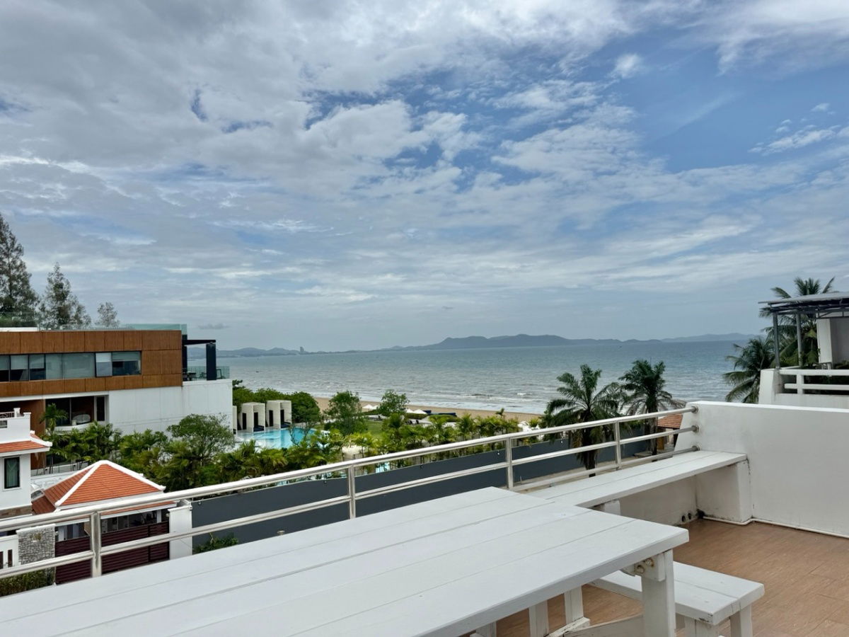 picture For rent Beach front Town house  - 14/33