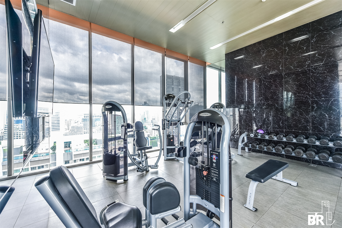 picture Nara 9  Luxury Condo in Central City Location - 3/9