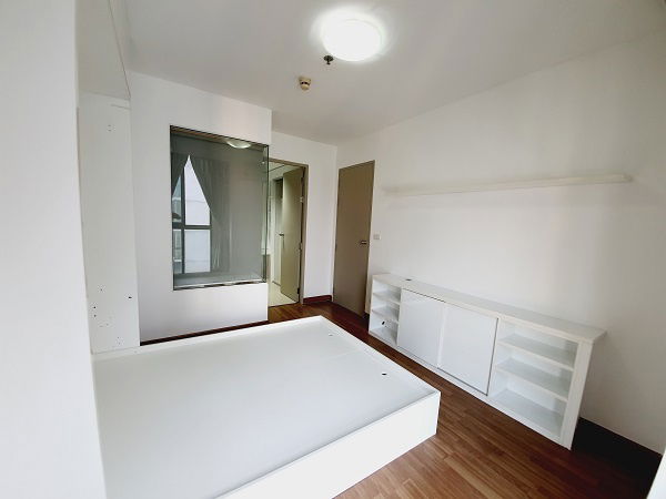 picture 🔔For rent🔔 Newly renovated corner unit on 19th floor, balcony facing north at Ideo Mix Sukhumvit 103 - 8/18