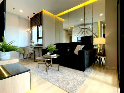 Condos for sale Silom Complex Department Store : Buy and sell Knightsbridge Prime Sathorn, suitable for those working in the CBD area, shopping, hanging out, eating, not far away. Line ID: @951qfbfi