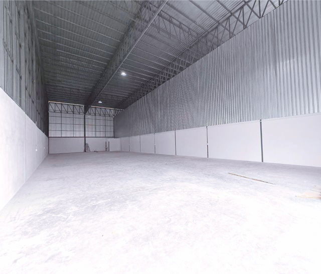 รูป ตลาดแครายพลาซ่า 360ม. นานาชาติทานตะวันไตรภาษา 3.7  กม. รับเทเลอร์ Hi Cube ให้เช่าโกดัง หลังคาสูง 12 เมตร 280 ตรม. ต่อรองได้คับ - รูปที่ 7/8