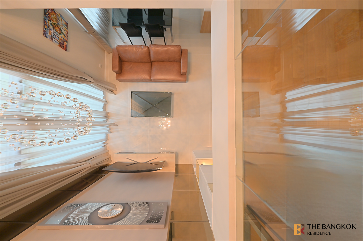 picture Live the Luxury Style in a High-potential Location Villa Asoke near MRT Phetchaburi Station - 5/10