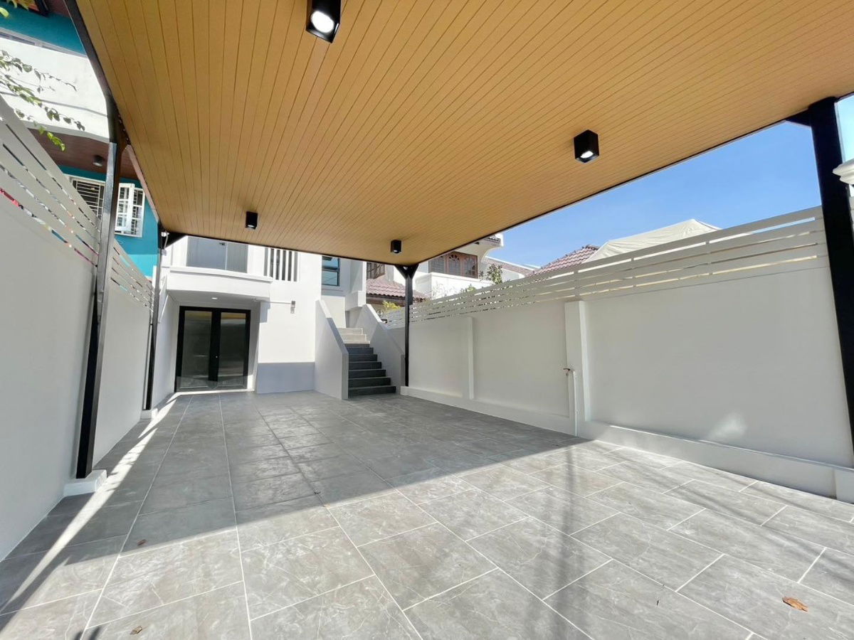picture [For sale] Townhome, newly decorated, ready to move in! ✨ Good location, near BTS Samakkhi Station - 66/72