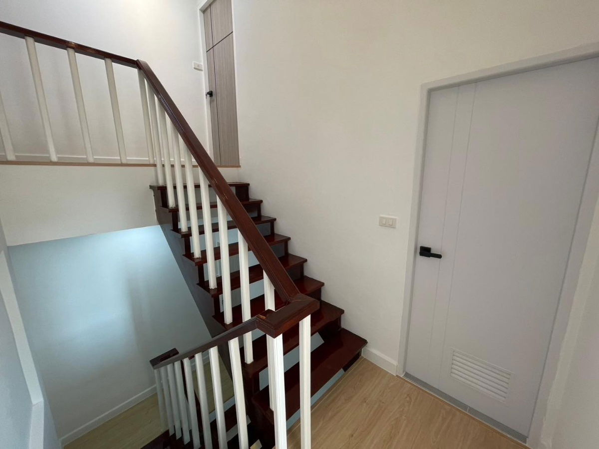 picture [For sale] Townhome, newly decorated, ready to move in! ✨ Good location, near BTS Samakkhi Station - 24/72