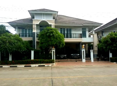 Houses for sale วิทยาลัยเทคนิคราชสิทธาราม : ✨️ For sale House, Ngam Charoen Park Avenue, Project 7✨️

🏠 Single house ready to move in
🚘 Soi Anan Ngam Charoen, Tha Kham