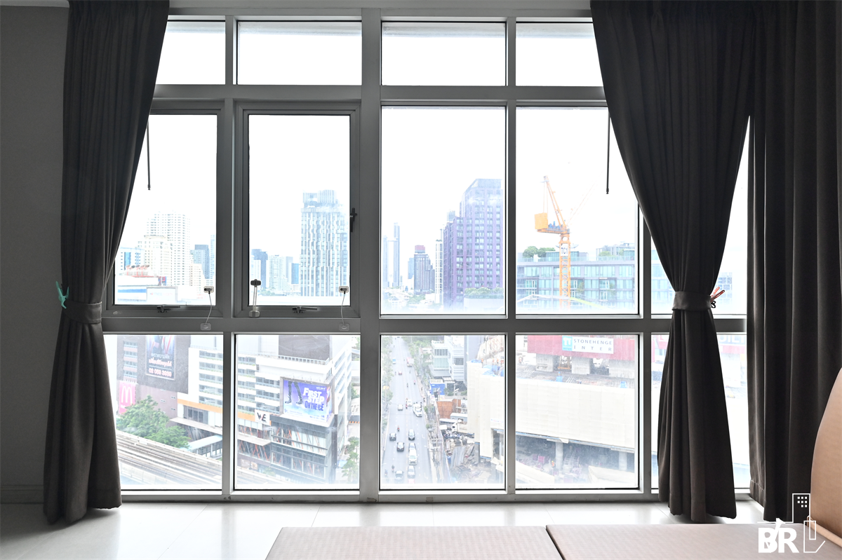 picture Nusasiri Grand Condo Luxuriously Elevated Unit near BTS Ekkamai - 4/10
