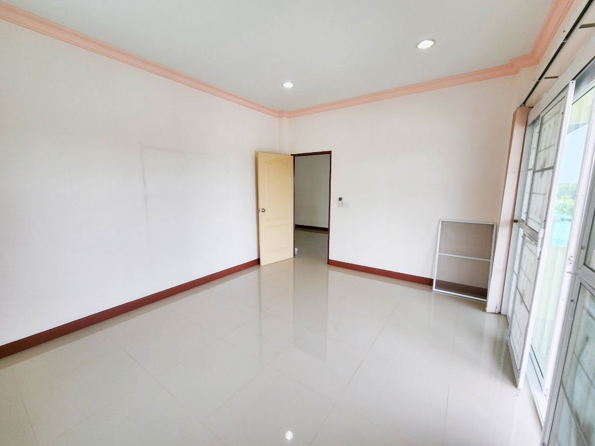 รูป อยู่ขาย บ้านเดี่ยว พื้นที่ขนาดใหญ่ เหมาะอยู่อาศัย หรือดัดแปลงทำโกดัง/โรงงานขนาดเล็ก กิจการภายในตัว ขาย บ้านเดี่ยว 2 ชั้น 174.4 ตร.ว.  - รูปที่ 13/20