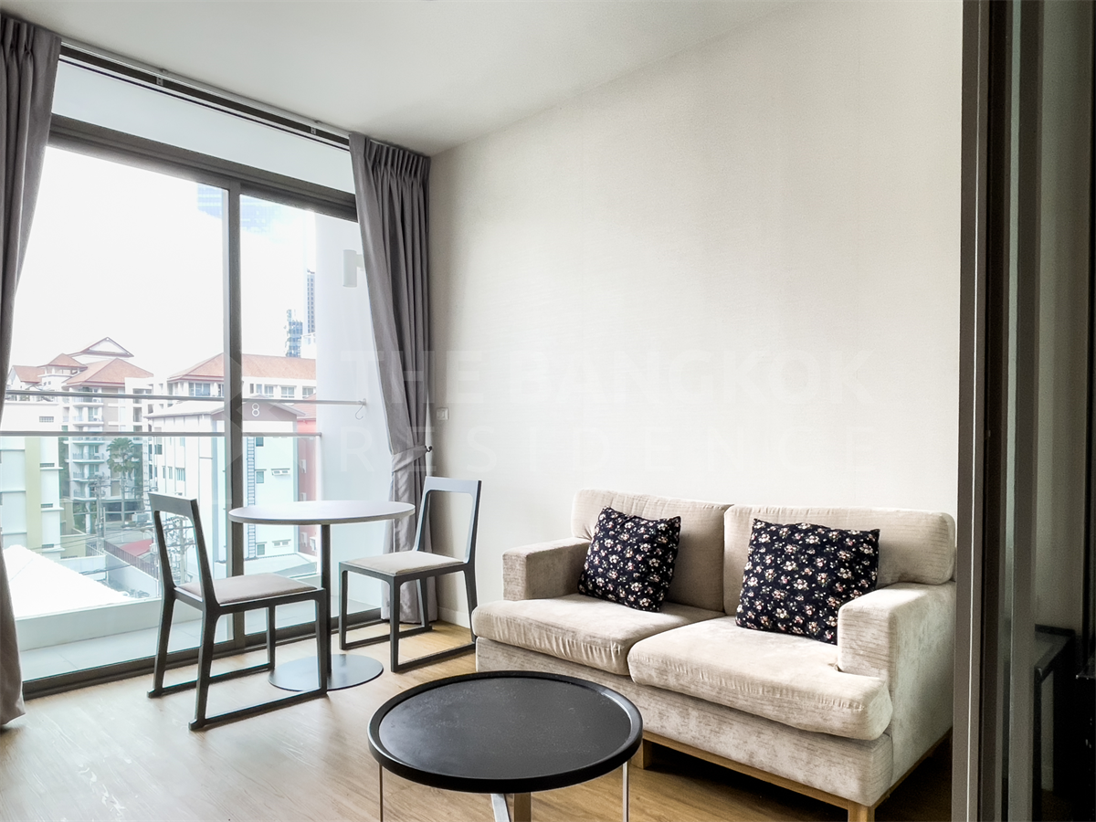 picture Luxury Condo Ready to Move-in at the Best Location Siamese Surawong near MRT Sam Yan Station - 8/10
