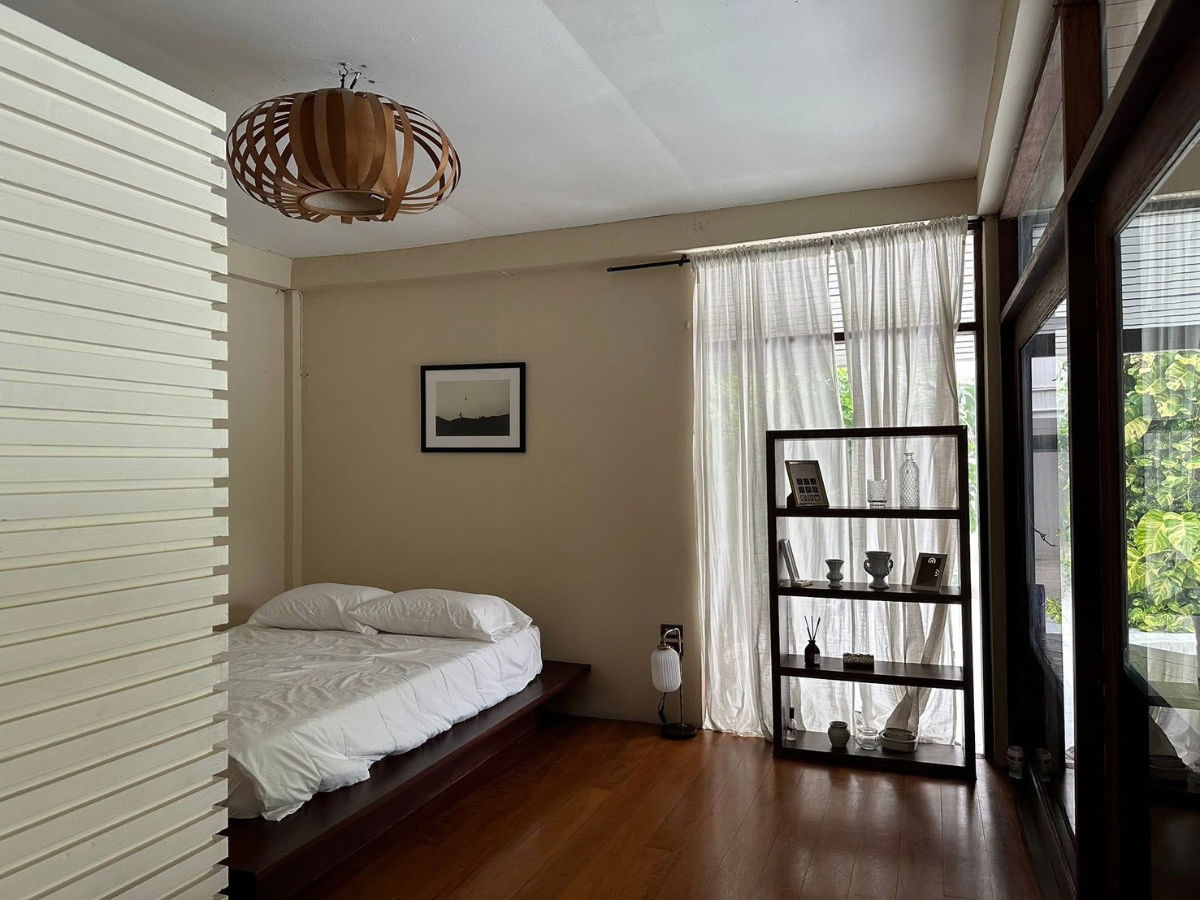 รูป ♦ Prime Location ♦ พื้นที่ให้เช่า ขนาดพื้นที่ใช้สอย 95.00 ตร.ม. | ใกล้ BTS อโศก - รูปที่ 8/17
