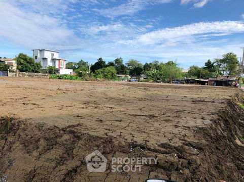 ที่ดินสำหรับปล่อยเช่า 1,600 ตารางเมตร แถว ใน บางกระสอ (ID 2115823)