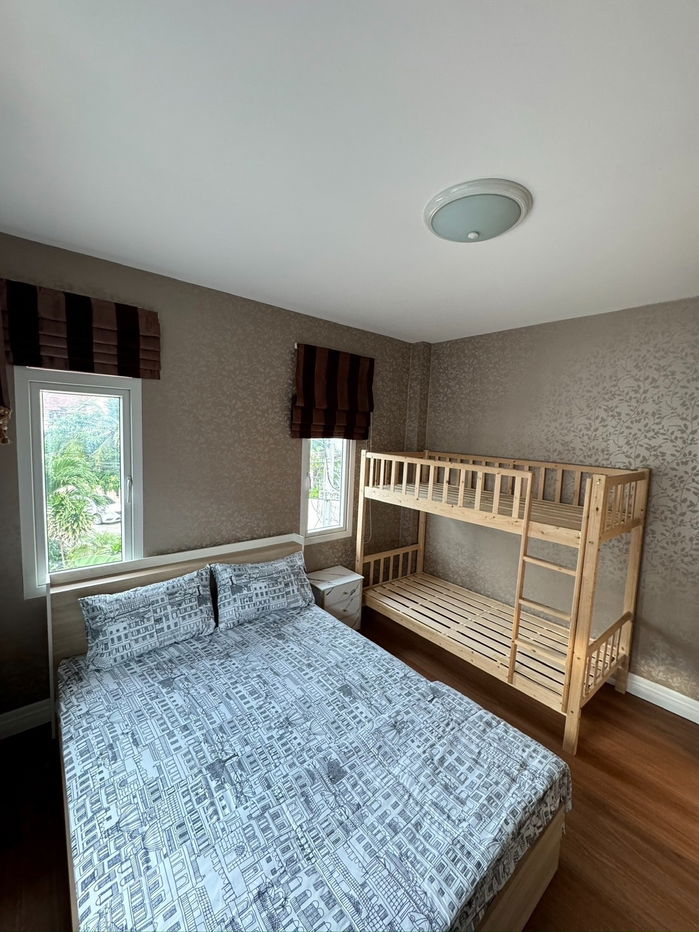 picture Luxury Modern-Style Pool Villa 👈👈 Central Park Hillside Village 129/165 	 - 16/21